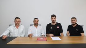 Sivasspor, Kaleci Göktuğ Bakırbaş'ı Kadrosuna Katıyor