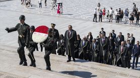 Uyuşmazlık Mahkemesi Başkanı Rıdvan Güleç Anıtkabir'i Ziyaret Etti