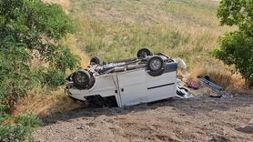 Van'da Minibüs ile Otomobil Çarpıştı, 11 Yaralı