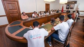 Yunus Emre Enstitüsü Yaz Okulu Öğrencileri Kastamonu Valisini Ziyaret Etti