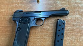 Adana'da Kovalamaca: Ruhsatsız Tabanca ve Mermiler Ele Geçirildi