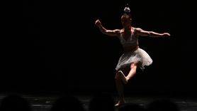 Ankara'da 8. Uluslararası Solo Çağdaş Dans Festivali Başladı