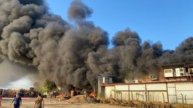 Antalya'da Depo Yangını: İtfaiye Ekipleri Seferber Oldu