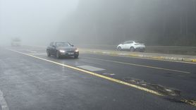 Bolu Dağı'nda Sağanak ve Sis Nedeniyle Görüş Mesafesi Düşüyor