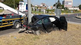 Edirne'de Kamyon ile Otomobil Çarpıştı: 3 Yaralı