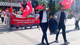 Erzurum'da Sağlık Çalışanlarından Gazze'ye Destek Yürüyüşü