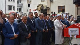 Eski Bakan Mustafa Demir'e Veda: Cenazesi Trabzon'da Toprağa Verildi