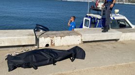 İzmir Bayraklı'da Denizde Erkek Cesedi Bulundu