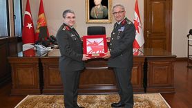 Kara Kuvvetleri Komutanlığı'nda Devir-Teslim Töreni