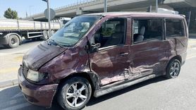 Kastamonu'da Minibüs ile Hafif Ticari Araç Çarpıştı: 10 Yaralı