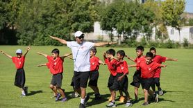 Konteyner Kentteki Çocuklar Futbol Eğitimi Alıyor