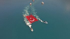 Muğla'da JAK Timi Türk Bayrağı ile Zafer Bayramı'nı Kutladı