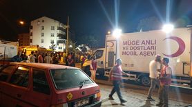 Türk Kızılay Balıkesir'de Depremzedelere Yardım Eli Uzattı