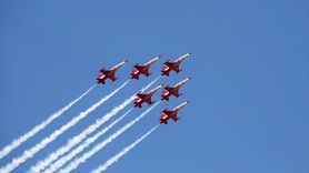 Türk Yıldızları Malazgirt'te Büyüleyici Gösteri Düzenledi