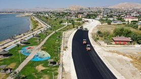 Van Gölü Sahil Yolunda 3. Etap Çalışmaları Devam Ediyor