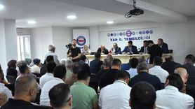 AK Parti Genel Sekreteri İnan Van'da Gençlerle Bir Araya Geldi