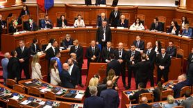 Arnavutluk'ta Yeni Hükümet Kuruldu