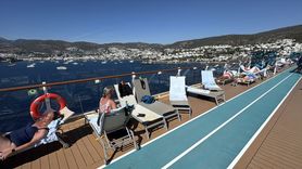 Bodrum'a Gelen 'Mein Schiff 5' Kruvaziyeri 2,5 Bin Turist Getirdi