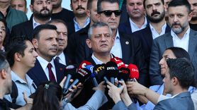 CHP Genel Başkanı Özgür Özel, İstanbul Adliyesi Önünde Basın Açıklaması Yaptı