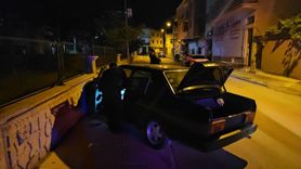 Çorum'da Polisten Kaçarken Kaza Yapan Araçta Silah ve Uyuşturucu Ele Geçirildi