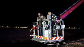 Erzurum'da Nehre Düşen Araçtan Kurtarma Operasyonu