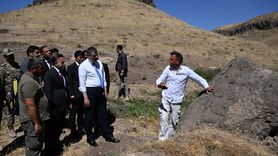 Erzurum Valisi Çiftçi, 5 Bin Yıllık Tarihi Höyükte İnceleme Gerçekleştirdi