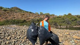 Fethiye'de Gönüllülerle Çevre Temizliği