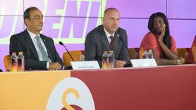Galatasaray Daikin Kadın Voleybol Takımı Yeni Sezon İçin İmza Töreni Düzenledi