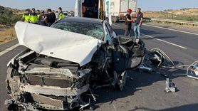 Gaziantep'te Otomobil ve Tır Çarpışması: 1 Ölü, 2 Yaralı