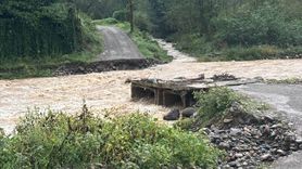 Giresun'daki Sağanak Yağış Hayatı Etkiliyor