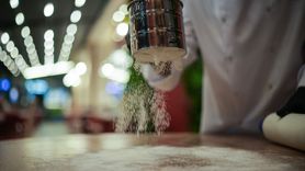 İşitme Engelli Şefin Sessiz Mutfağı: Sefa Barış'ın Başarı Hikayesi