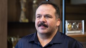 İşitme Engelli Sporcuların Hedefi Tarihi Başarı