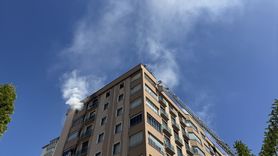 Kayseri'de Apartmanın Çatısında Yangın Çıktı