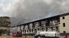 Kayseri'de Mobilya Fabrikasında Yangın