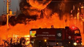 Kocaeli'de Lojistik Deposunda Yangın Kontrol Altına Alındı