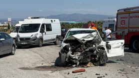 Manisa'da Zincirleme Trafik Kazası: 1 Ölü, 4 Yaralı