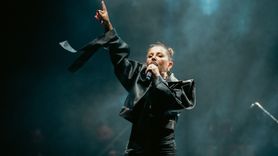 Merve Özbey Bitlis'te Konser Verdi