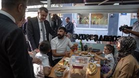 Milli Eğitim Bakanı Tekin Erzurum'da Esnaf ve Partililerle Buluştu