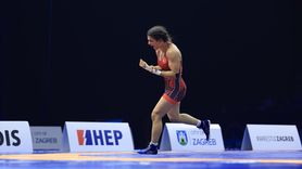 Nesrin Baş Finale Yükseldi: Dünya Güreş Şampiyonası