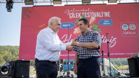 Sakarya'da Renkli Çilek Festivali Gerçekleşti