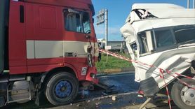 Trabzon'da Üç Araçla Meydana Gelen Trafik Kazasında 14 Yaralı