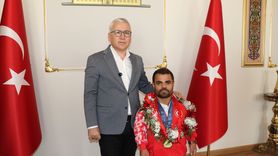 Abdullah Kayapınar Sivas'ta Coşkuyla Karşılandı