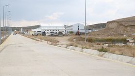 AK Parti'den Nadir Toprak Elementleri Üzerine Eleştiriler