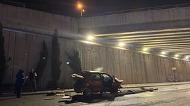 Ankara'da Köprüden Düşen Otomobilin Sürücüsü Ağır Yaralandı