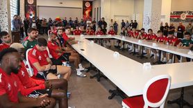 Antalyaspor Emre Belözoğlu ile Yollarını Ayırdı