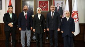 Bakan Göktaş, Mutlu Hayatlar Derneği Temsilcileriyle Toplandı