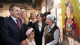 Bakan Tekin, 'Evliya Çelebi'nin İzinde' Sergisini ve '3. Rami Bilim Şenliği'ni Ziyaret Etti