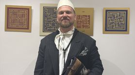 Baraka Blue İstanbul'da Şiir Dinletisiyle Okurlarıyla Buluştu