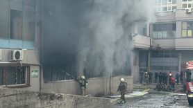 Bayrampaşa'daki İş Merkezinde Yangın Söndürüldü