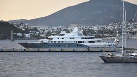 Bodrum'da Mega Yat 'Radiant' Yakıt İkmaline Tabi Tutuldu